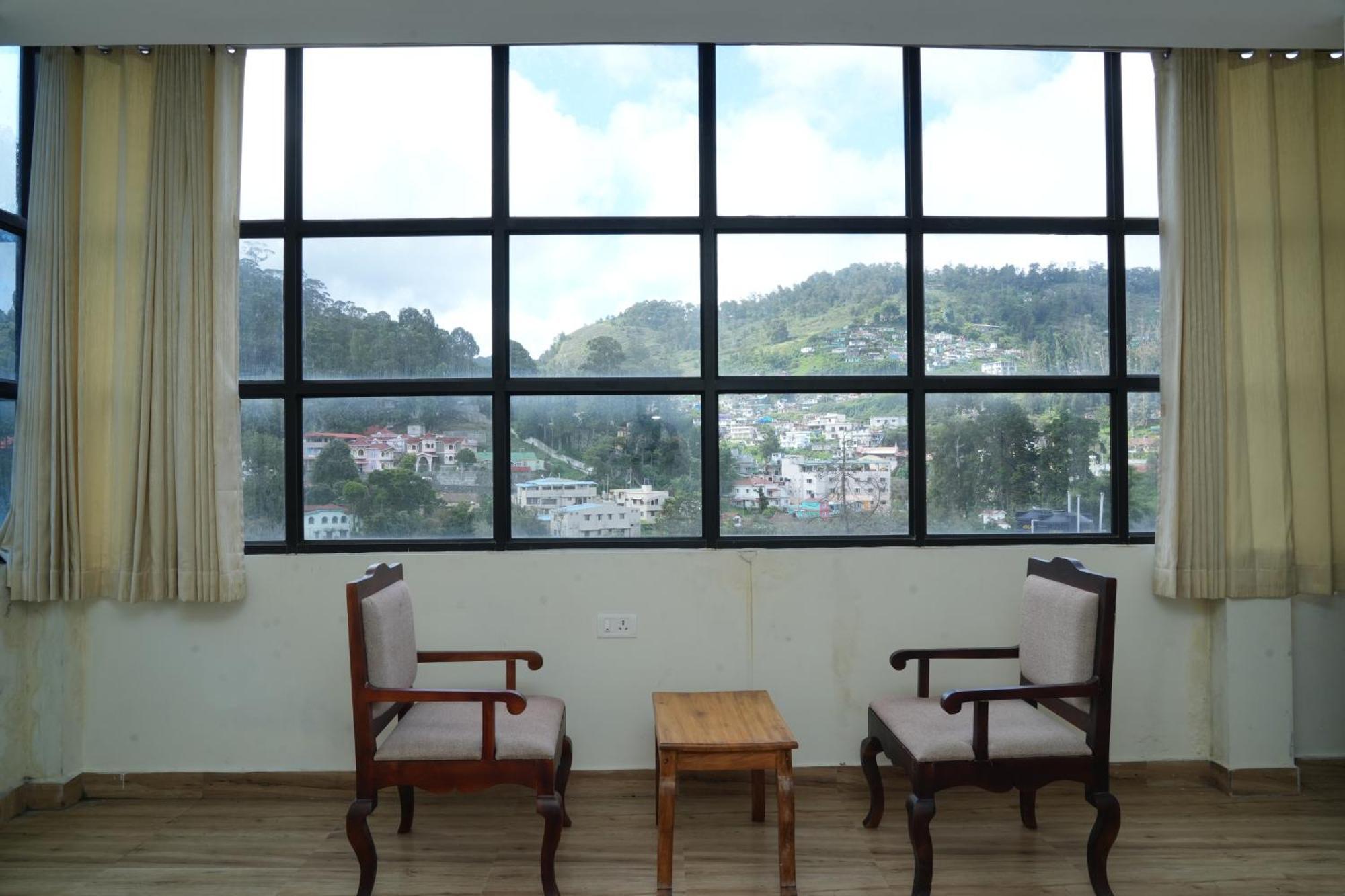 Vetrivel International By Brown Tree Resorts Kodaikanal Exterior photo